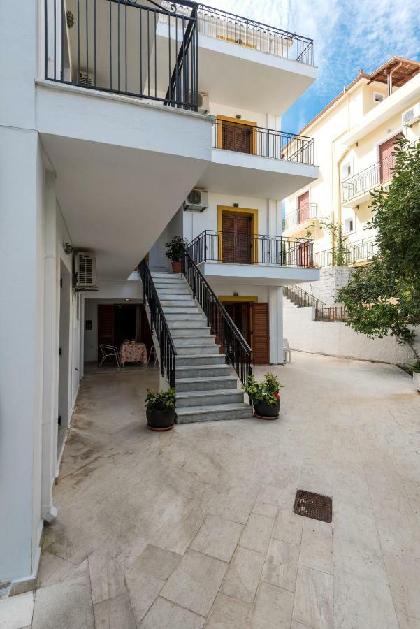 Areti Apartments 포로스 외부 사진